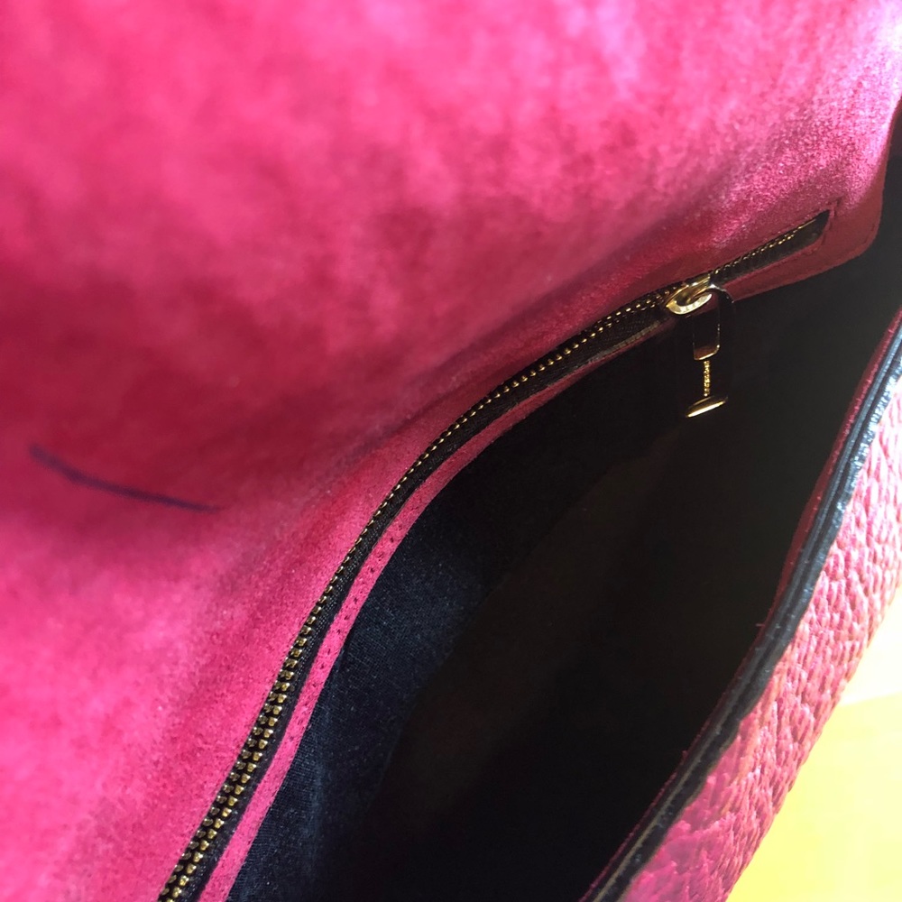 Used BURBERRY SHOULDER HANDBAG - Picture 4 of 8